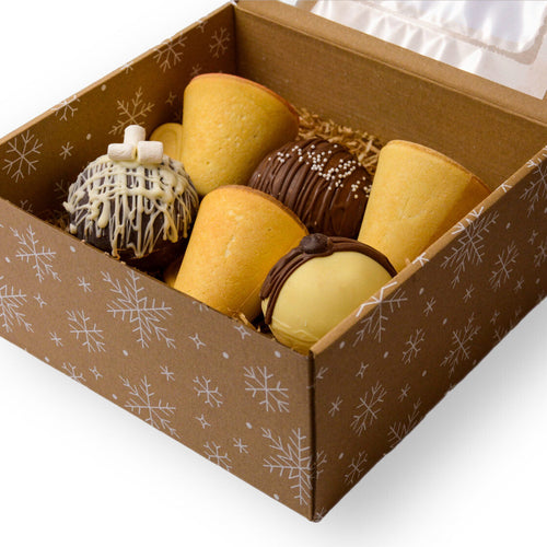 Zestaw bombeczki czekoladowe i jadalne filiżanki